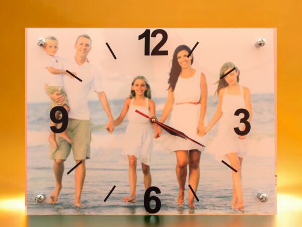 pic on clock - Image 4